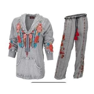 Avani Del Amour Hoodie Jogger Sweat suit Set Large Gray Embroidered Size Large